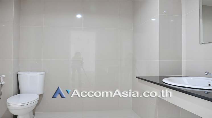 6  Office Space For Rent in Sukhumvit ,Bangkok MRT Sukhumvit - BTS Asok at Asoke Court AA14343